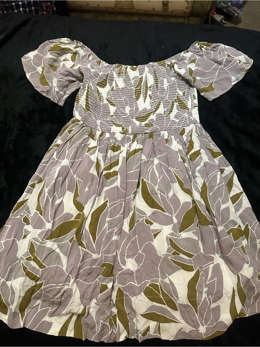 FREE PEOPLE Smocked Off-Shoulder Leaf Print Dress contrasting Mauve and Olive XS